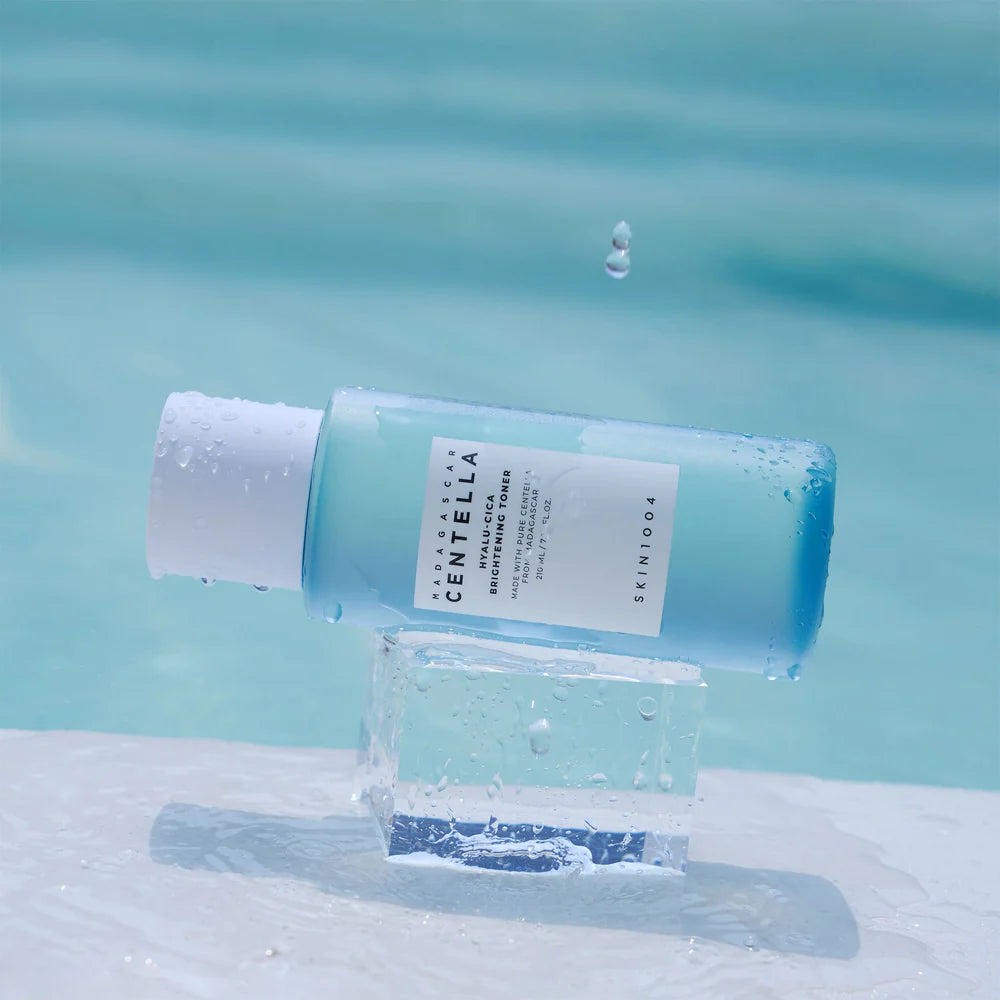 Skin1004 - Madagascar Centella Hyalu-Cica Brightening Toner 210mL